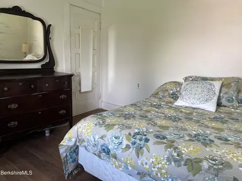 415 Fairview St, Lee, MA 01238 photo 41