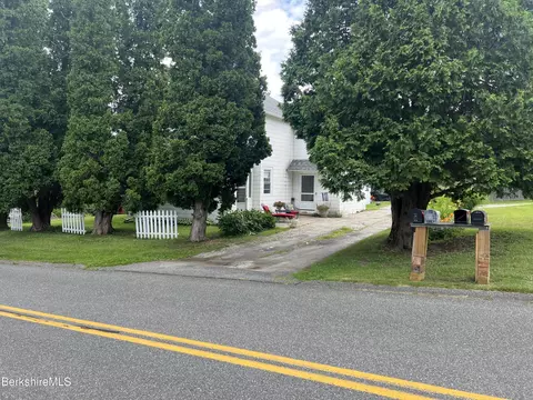 415 Fairview St, Lee, MA 01238 photo 7