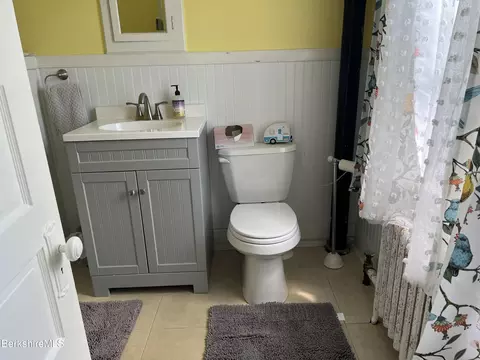 415 Fairview St, Lee, MA 01238 photo 34