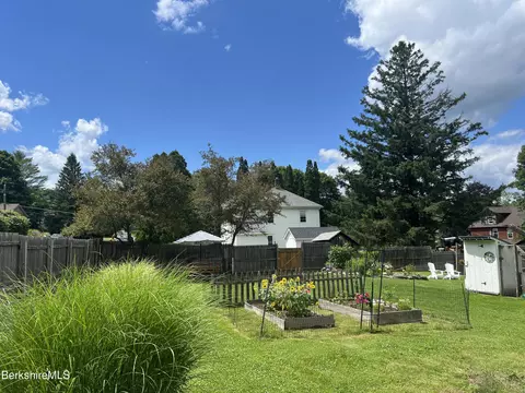 415 Fairview St, Lee, MA 01238 photo 11