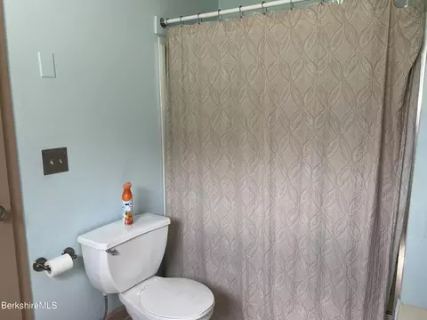 415 Fairview St, Lee, MA 01238 photo 31