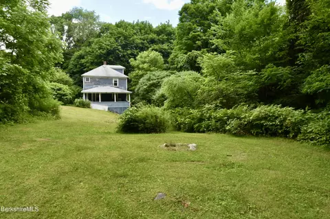 229 Prospect St, Great Barrington, MA 01236