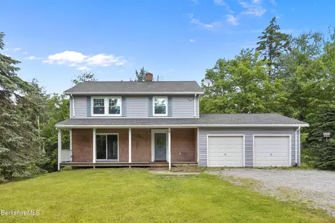 9 David Dr, Peru, MA 01235