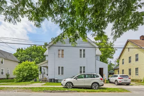139-141 Robbins Ave, Pittsfield, MA 01201