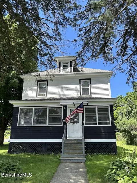 257 Onota St, Pittsfield, MA 01201