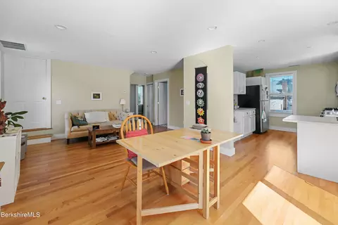 Dining - 170 High St, Lee, MA 01238 photo 3 of 3