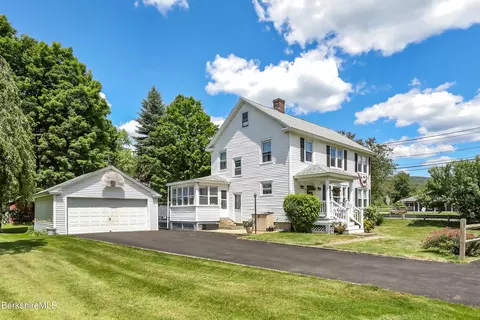 1087 Williams St, Pittsfield, MA 01201