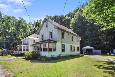 76 Hollister St, Pittsfield, MA 01201