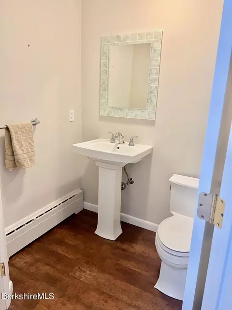 Bath - 15 Post Rd, Lenox, MA 01240 photo 1 of 2