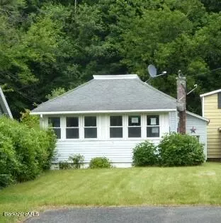 24 Country Club Ave, Adams, MA 01220