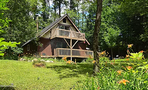 47 Porcupine Loop, Becket, MA 01223