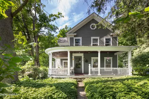 18 E Hill Rd, Southfield, MA 01259