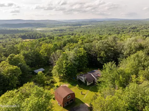 650 E Washington Rd, Hinsdale, MA 01235