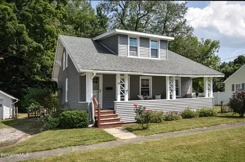 30 Wood Ave, Pittsfield, MA 01201