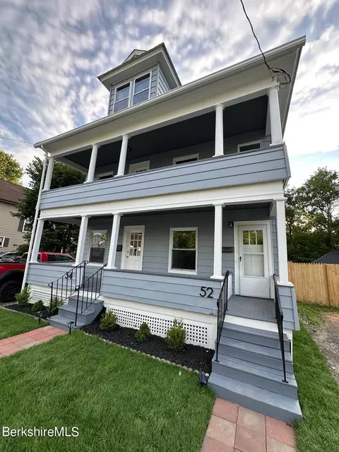 52 Merriam St, Pittsfield, MA 01201