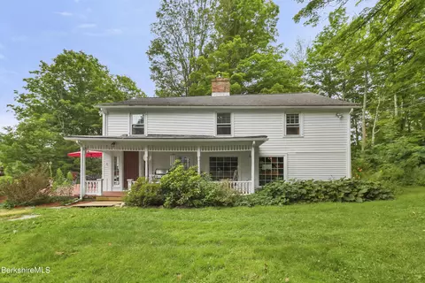 1040 N Main St, Lanesborough, MA 01237