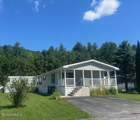 26 Seminole Dr, North Adams, MA 01247