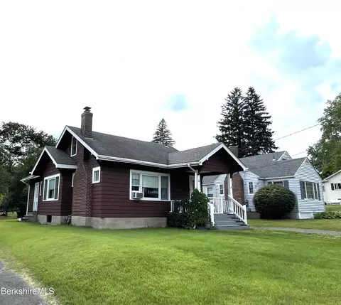 21 Allengate Ave, Pittsfield, MA 01201