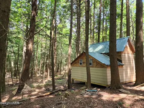 Stephanie Ln, Peru, MA 01235 photo 5