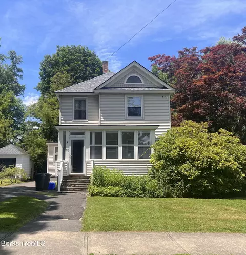 86 Commonwealth Ave, Pittsfield, MA 01201
