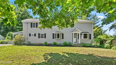 10 Grace Ter, Pittsfield, MA 01201