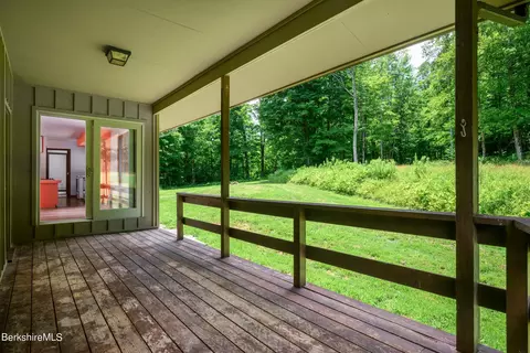 Exterior - 2467 Hancock Rd, Hancock, MA 01237 photo 3 of 5