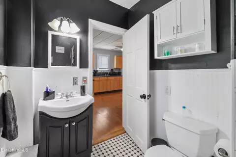 90 E Hoosac St, Adams, MA 01220 photo 18