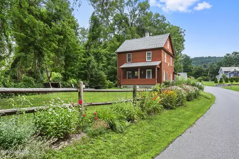 90 E Hoosac St, Adams, MA 01220 photo 3