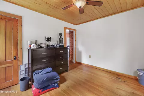 90 E Hoosac St, Adams, MA 01220 photo 16
