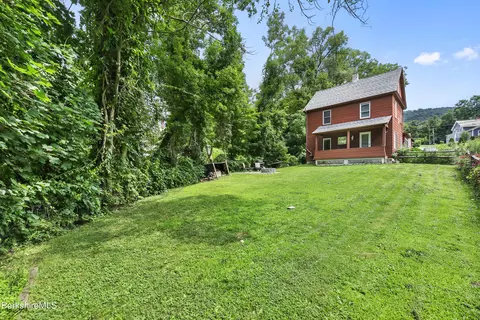 90 E Hoosac St, Adams, MA 01220 photo 32