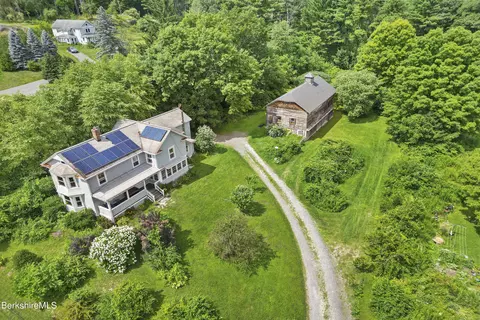 250 Summer St, Lee, MA 01238