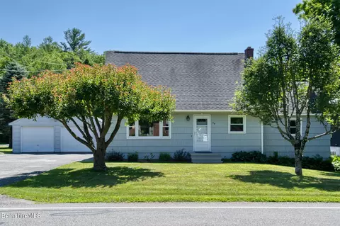 34 Swamp Rd, West Stockbridge, MA 01266