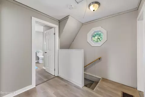 Entry Way - 132 Danforth Ave, Pittsfield, MA 01201 photo 3 of 4