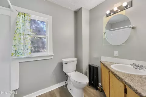 Bath - 132 Danforth Ave, Pittsfield, MA 01201 photo 1 of 3