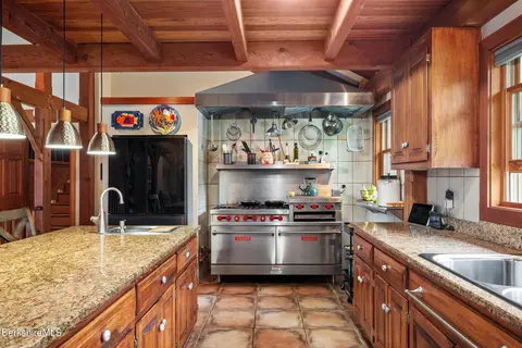 83 N Rd, Monroe, MA 01350 photo 20