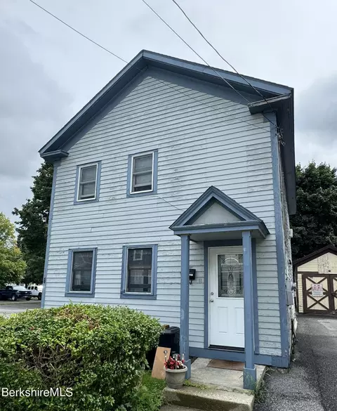 11 School St, Adams, MA 01220