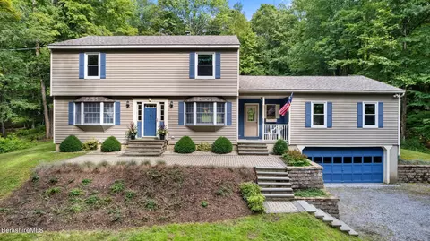 1285 E Washington Rd, Hinsdale, MA 01235