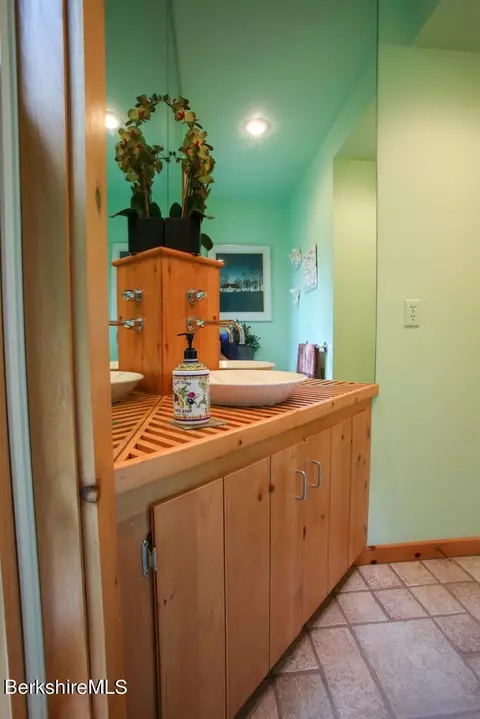 Bath - 142 Main Rd, Monterey, MA 01245 photo 3 of 3