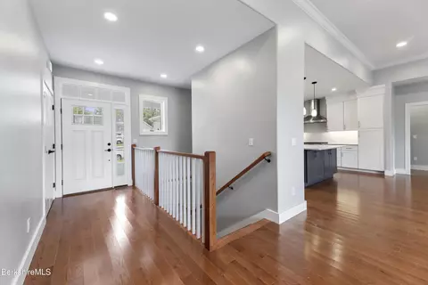 Entry Way - 6 Golf View Dr, Lenox, MA 01240 photo 1 of 2