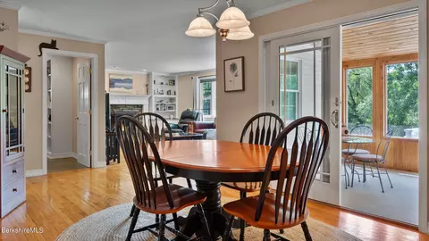 92 Brookside Dr, Pittsfield, MA 01201 photo 20