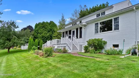 92 Brookside Dr, Pittsfield, MA 01201 photo 6