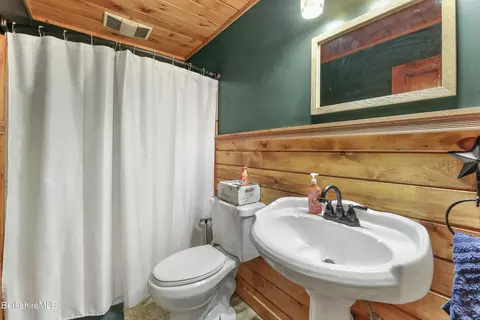 31 Moores Rd, Florida, MA 01247 photo 38