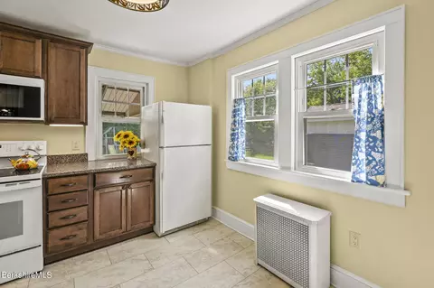 97 Bay State Rd, Pittsfield, MA 01201 photo 16