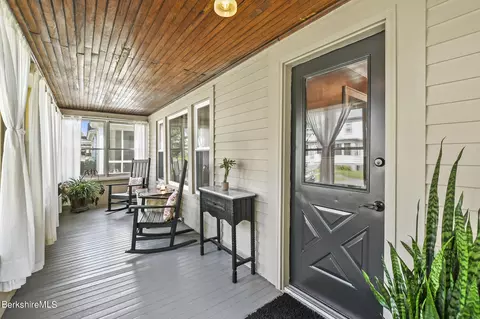 97 Bay State Rd, Pittsfield, MA 01201 photo 4