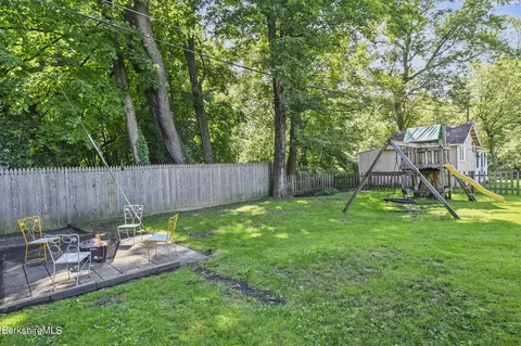 97 Bay State Rd, Pittsfield, MA 01201 photo 31