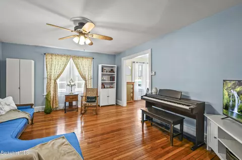 97 Bay State Rd, Pittsfield, MA 01201 photo 9
