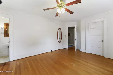 Bedroom - 75 Pomeroy Ave, Pittsfield, MA 01201 photo 10 of 11