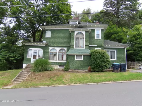 293 E Main St, North Adams, MA 01247