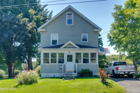 61 Caroline St, Pittsfield, MA 01201