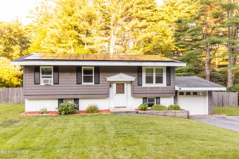 180 Partridge Rd, Pittsfield, MA 01201